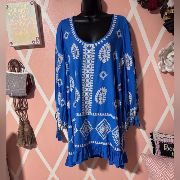 Elan Blue Dress with White Embroidery - Picture 4 of 8